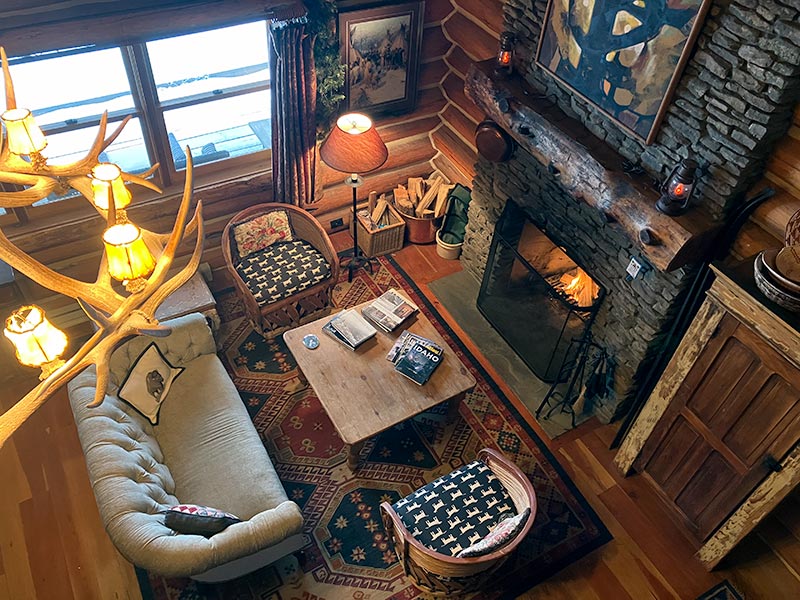 Colter Living Room with Fire