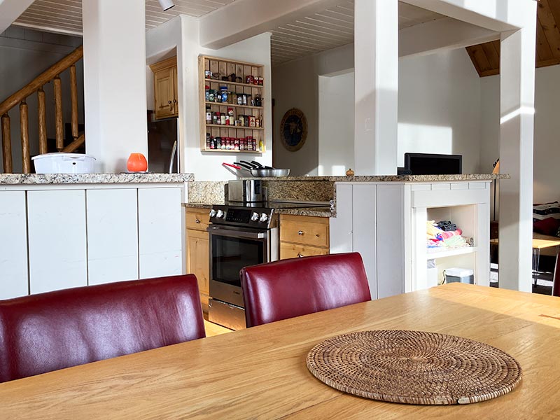 Horseshoe cabin dining kitchen